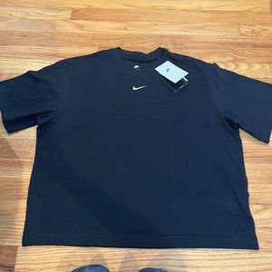 Nike Cropped Tee